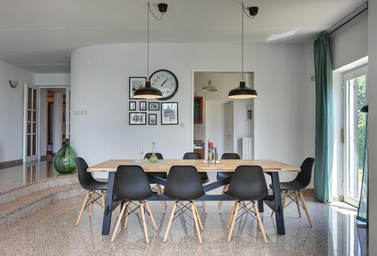 מדולין Villa Mutila מראה חיצוני תמונה